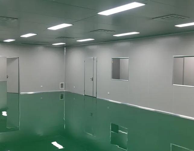 B级医药净化车间照明设计：防眩光、无积尘与节能的平衡之道